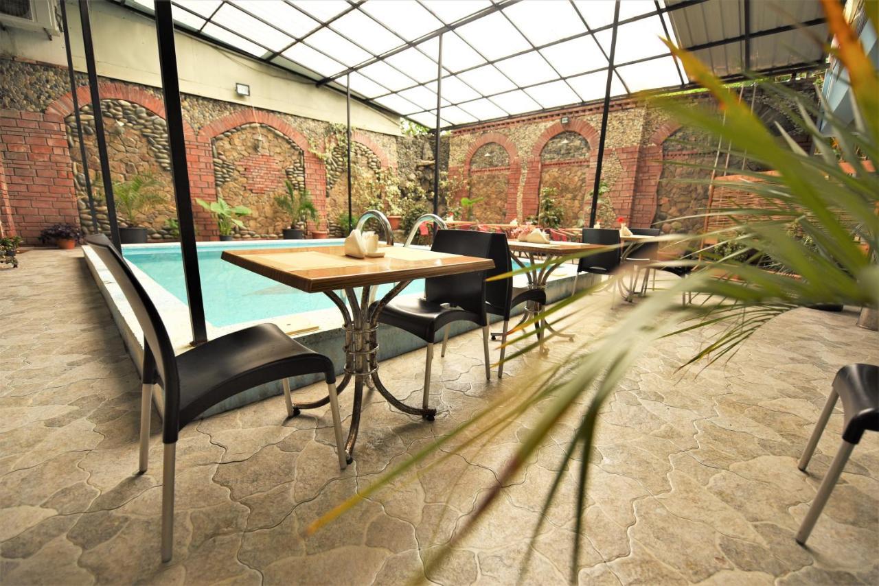 Kazbegi Hotel Batumi Exterior foto