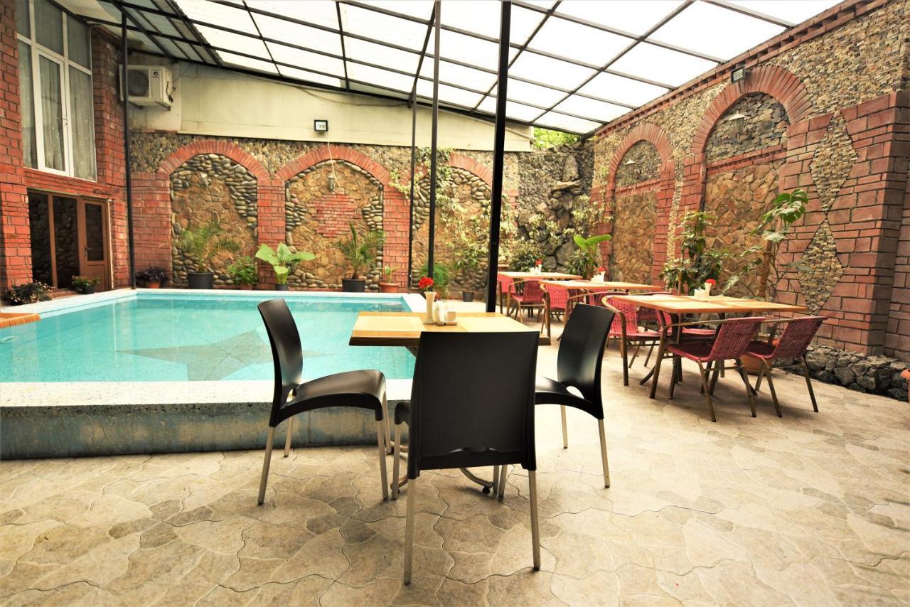 Kazbegi Hotel Batumi Exterior foto